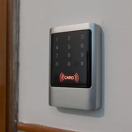 ゲストハウス Sulle Stelle ラ・スペツィア